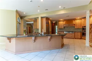441 Hidden Lake Dr, Middle Smithfield, PA 18302 - Photo 3