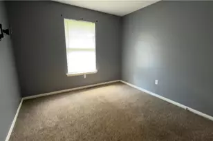886 Maryland Ct, Whitehall Township, PA 18052 - Photo 17