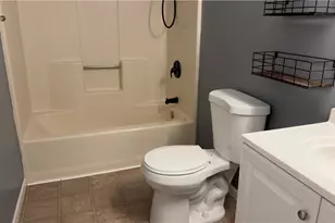886 Maryland Ct, Whitehall Township, PA 18052 - Photo 19