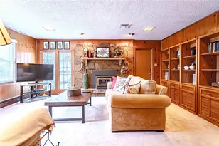 1820 Flint Hill Rd, Upper Saucon Township, PA 18036 - Photo 13