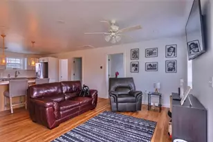 360 Sunset Dr, Upper Mt Bethel Twp, PA 18013 - Photo 11