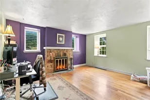 3408 Oak Hill Rd, Emmaus Boro, PA 18049 - Photo 17