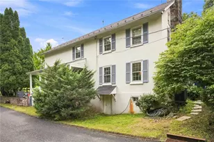 3408 Oak Hill Rd, Emmaus Boro, PA 18049 - Photo 5