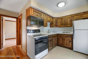 1333 Grand Mesa Dr, Chestnuthill Twp, PA 18330 - Photo 3
