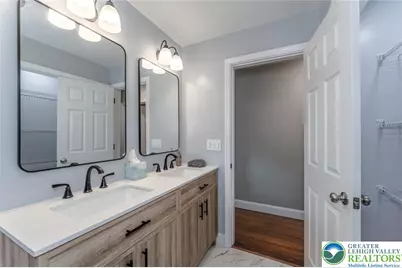 402 Maple Street, Roseto, PA 18013 - Photo 15