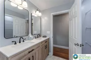 402 Maple St, Roseto, PA 18013 - Photo 15
