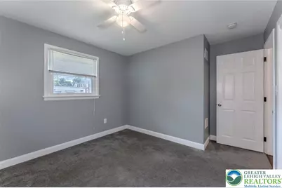 402 Maple Street, Roseto Boro, PA 18013 - Photo 21