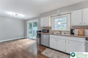402 Maple St, Roseto, PA 18013 - Photo 11
