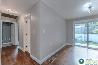402 Maple Street, Roseto Boro, PA 18013 - Photo 13
