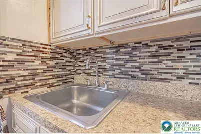 924 S 8th Street, Allentown City, PA 18103 - Photo 13