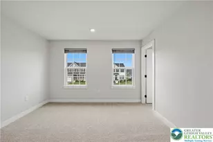 817 Hendon Ln, North Catasauqua Bor, PA 18032 - Photo 27