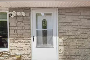 17 Basswood Ct, Penn Forrest, PA 18210 - Photo 9