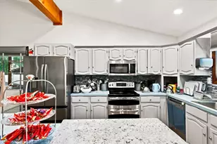 17 Basswood Ct, Penn Forrest, PA 18210 - Photo 47