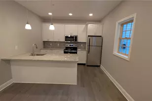 242 E Walnut St, Bethlehem City, PA 18018 - Photo 5