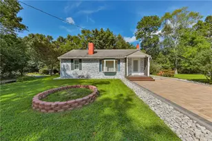 4430 Crescent St, Stroudsburg, PA 18360 - Photo 1