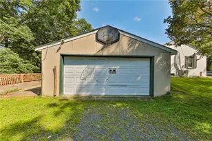 4430 Crescent St, Stroudsburg, PA 18360 - Photo 9