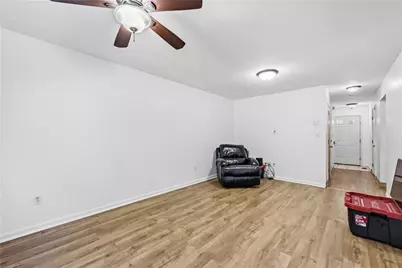 6652 Pioneer Drive, Lower Macungie Township, PA 18062 - Photo 7