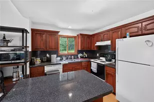 1119 Mink Ct, Bushkill, PA 18324 - Photo 5