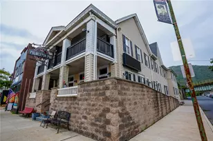 304 Delaware Ave, Palmerton, PA 18071 - Photo 1