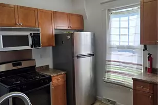 2440 S 4th St, Allentown City, PA 18103 - Photo 5