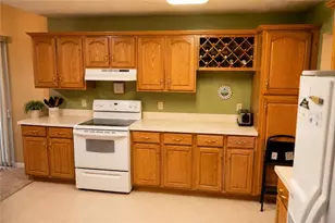 6 Deerfield Dr, Mount Pocono Boro, PA 18344 - Photo 11
