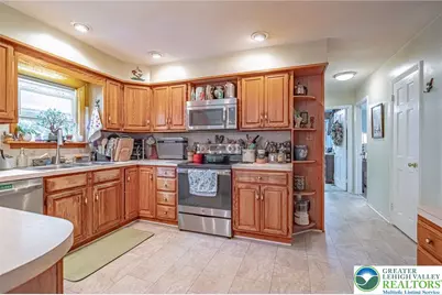 2034 Wind Hill Road, Lower Milford Township, PA 18036 - Photo 11