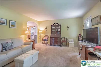 2034 Wind Hill Road, Lower Milford Township, PA 18036 - Photo 7