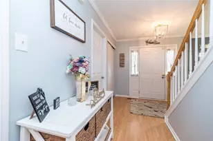 1233 Cobblestone Dr, Richlandtown, PA 18951 - Photo 3