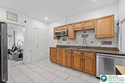 640 N Lumber Street, Allentown City, PA 18102 - Photo 9