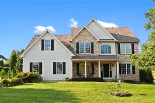 521 Deerfield Dr, Upper Nazareth Twp, PA 18064 - Photo 1