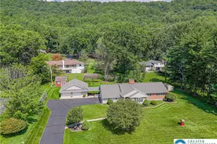 3683 Oakhurst Dr, Upper Saucon Township, PA 18034 - Photo 7
