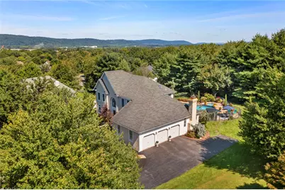 5221 Aberdene Street, Upper Saucon Township, PA 18034 - Photo 3