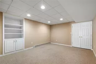 5221 Aberdene St, Upper Saucon Township, PA 18034 - Photo 37