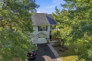 4932 Tall Cedar Ct, Plumsteadville, PA 18947 - Photo 5