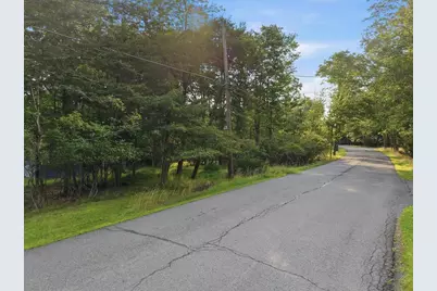 39 Stillwater Drive, Pocono Summit, PA 18346 - Photo 3