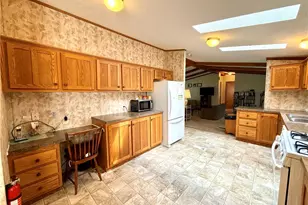 212 Hope Dr, West Penn Twp, PA 17960 - Photo 11