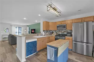 8451 Cromwell Ct, Upper Macungie Township, PA 18031 - Photo 7