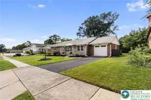 1030 N Leh St, Allentown City, PA 18104 - Photo 3