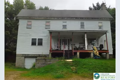996 Greenwood Street, Franklin Twp, PA 18071 - Photo 1