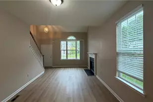 2288 Creekside Dr, Coplay Boro, PA 18037 - Photo 3