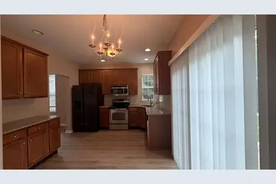 2288 Creekside Drive, Coplay Boro, PA 18037 - Photo 7