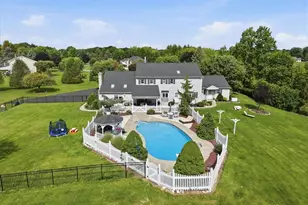 2101 Schroettner Cir, Moore Township, PA 18064 - Photo 1