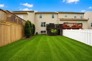 4461 Elmwood Dr, Lower Nazareth Twp, PA 18064 - Photo 5