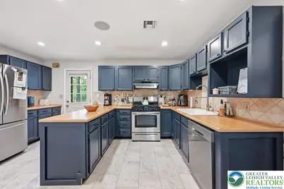 2811 Old S. Pike Avenue, Allentown City, PA 18103 - Photo 17