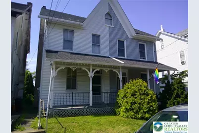 910 W Broad, Quakertown Boro, PA 18951 - Photo 1
