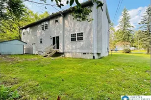1226 Country Pl Dr, Coolbaugh Twp, PA 18466 - Photo 3