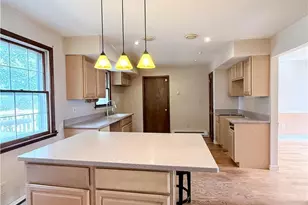 13 Pershing Blvd, Whitehall Township, PA 18052 - Photo 9