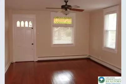 324 E Laurel Street, Bethlehem City, PA 18018 - Photo 5