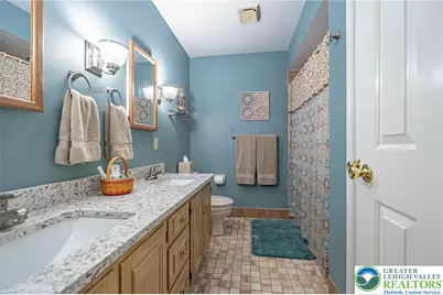 1125 Jaime Circle, Lower Macungie Township, PA 18106 - Photo 33