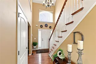 2506 Ludwig Ct, Lower Macungie Township, PA 18062 - Photo 5